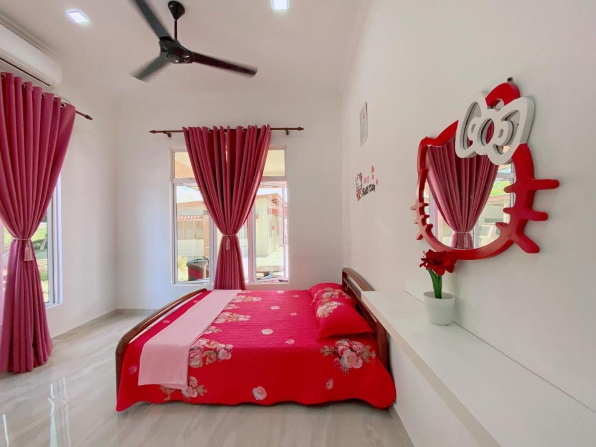 クアラ・トレンガヌ Hellokitty House - Unit 1ヴィラ エクステリア 写真